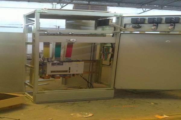 越西配电柜-3683品牌总闸配电柜的使用原则